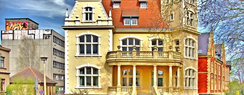 Güstrow in Mecklenburg-Vorpommern - Güstrower Franz-Parr-Platz mit Museum