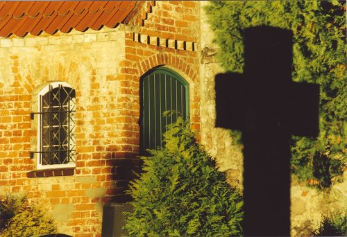 Kreuz - St. Georgsberger Friedhof in Ratzeburg in Schleswig-Holstein